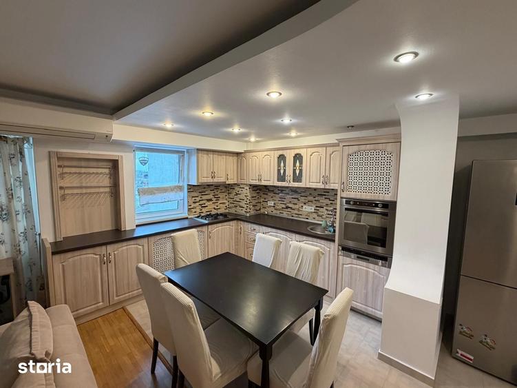 Apartament cu 3 camere decomandat în Gara de Nord
