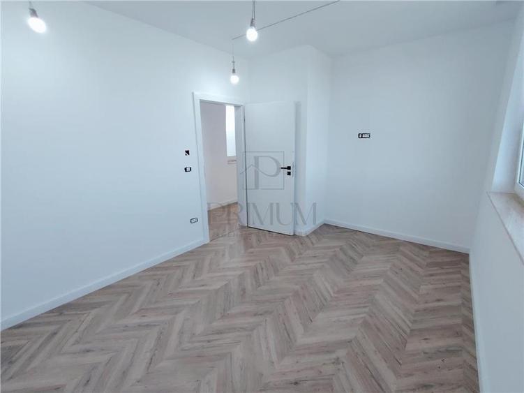 Duplex cu 4 camere cu Canalizare în Moșnița Nouă