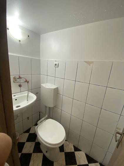 Spațiu comercial, de 20 mp, în Horea