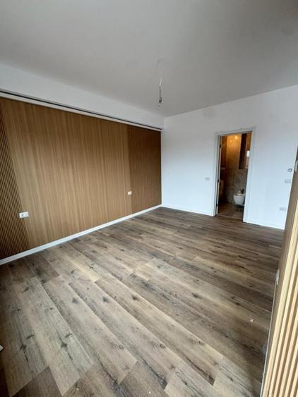Apartament cu 2 camere decomandat în Siloz