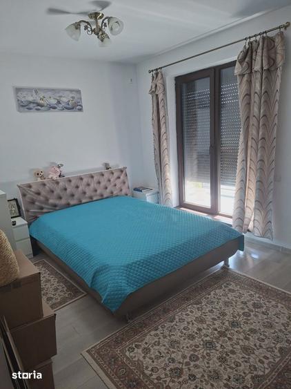 Casă cu 4 camere cu Teren 325 Mp în Central