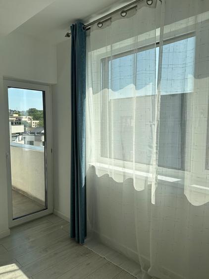 Apartament cu 3 camere decomandat în Vișan