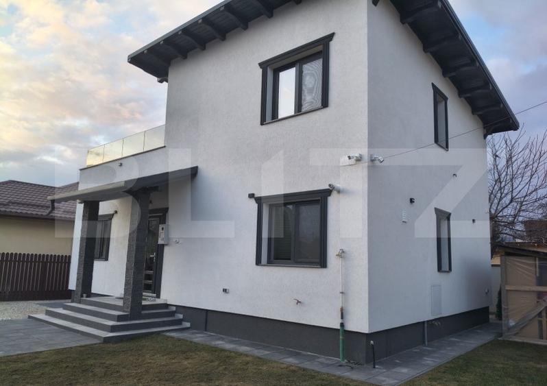 Casă individuală cu 4 camere cu Canalizare în Sânpetru