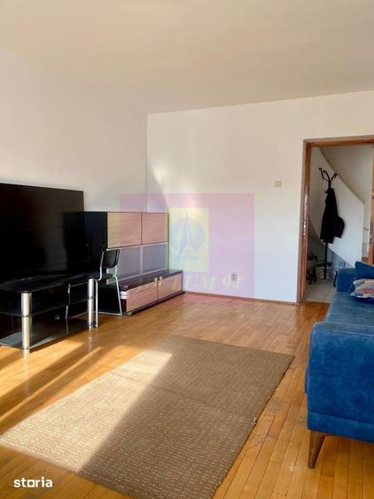 Apartament cu 4 camere decomandat, mobilat în Decebal