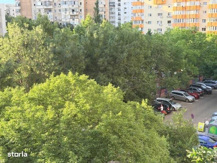 Apartament cu 3 camere decomandat în Nerva Traian