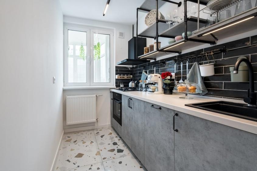 Apartament cu 2 camere semidecomandat, mobilat în Unirii