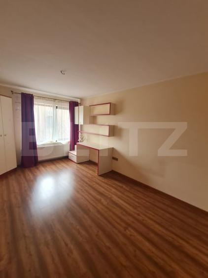 Duplex cu 4 camere cu Canalizare în Florești