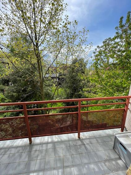 Apartament cu 3 camere decomandat, mobilat în Bună Ziua