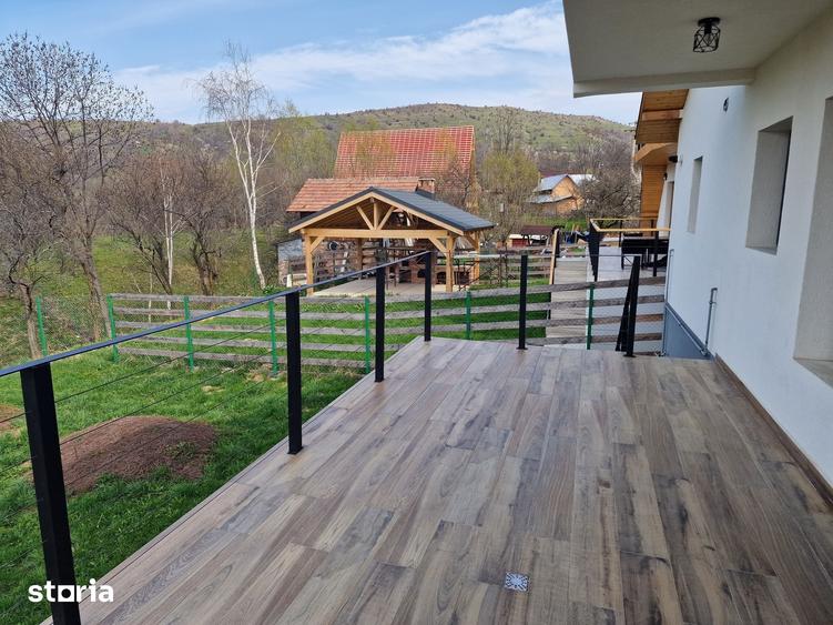 Casă cu 3 camere cu Teren 1000 Mp în Central