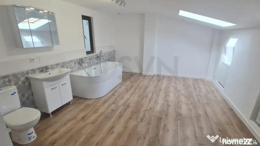 Casă cu 7 camere cu Teren 277 Mp în Pache Protopopescu