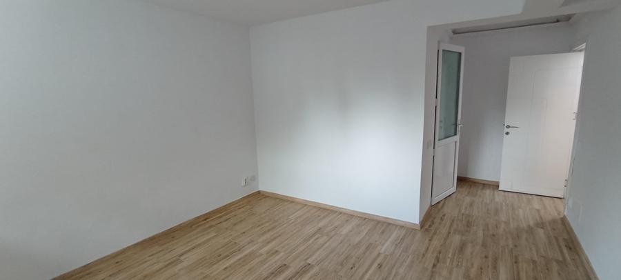 Apartament cu 7 camere decomandat în Cantemir