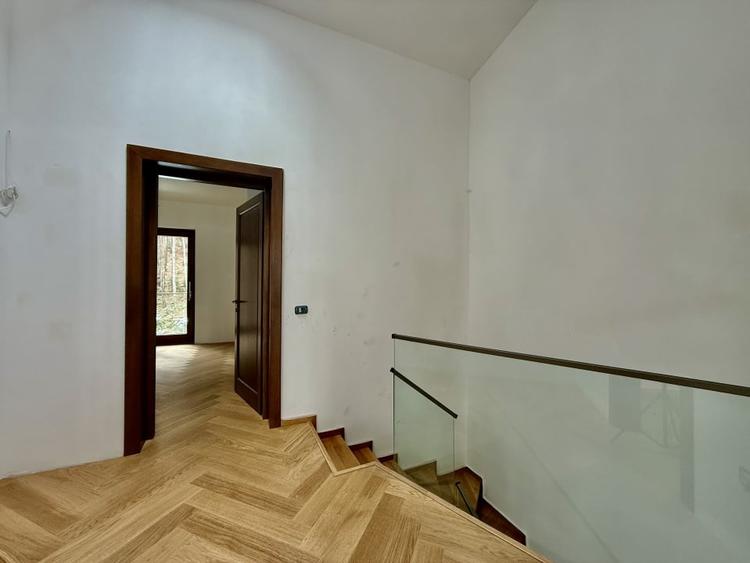 Apartament cu 4 camere decomandat în Furnica