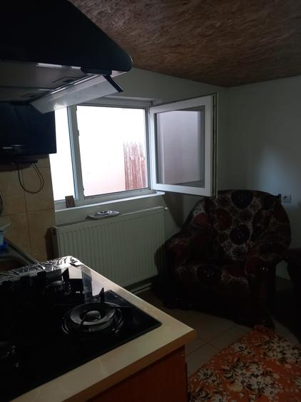 Casă cu 5 camere cu Canalizare în Nanov