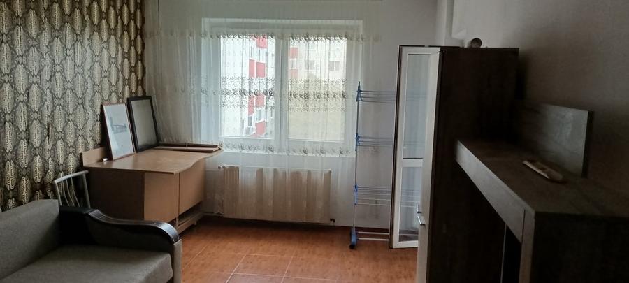 Apartament decomandat în Apărătorii Patriei