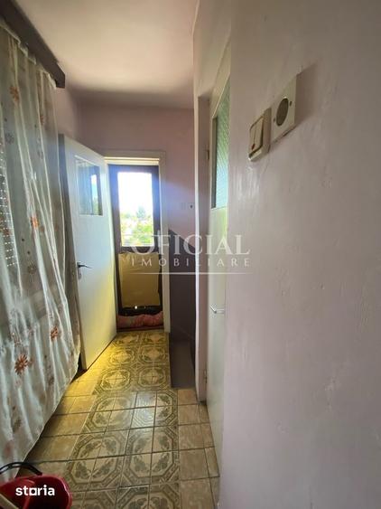 Casă cu 3 camere cu Canalizare în Dâmbul Rotund