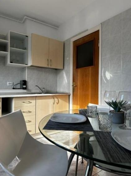 Apartament cu 2 camere decomandat în Nerva Traian
