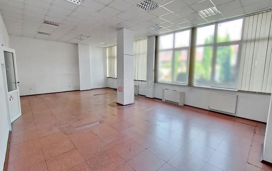 Birou, de 617 mp, în Centrul Civic
