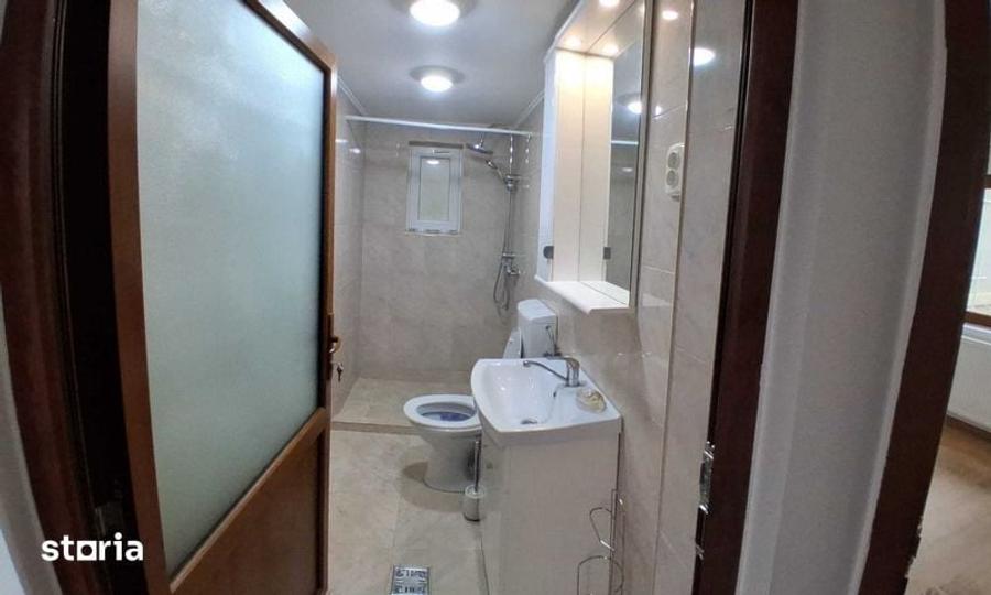 Casă cu 4 camere decomandat cu Teren 132 Mp în Central