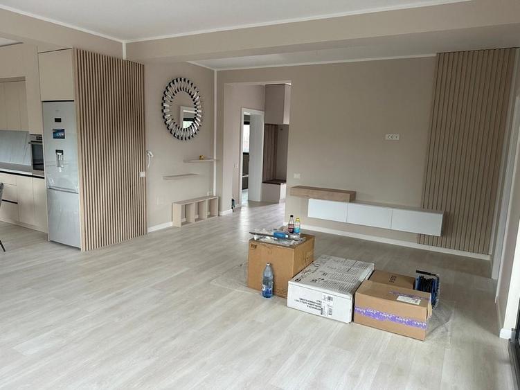 Casă cu 3 camere cu Teren 1100 Mp în Bujoreni