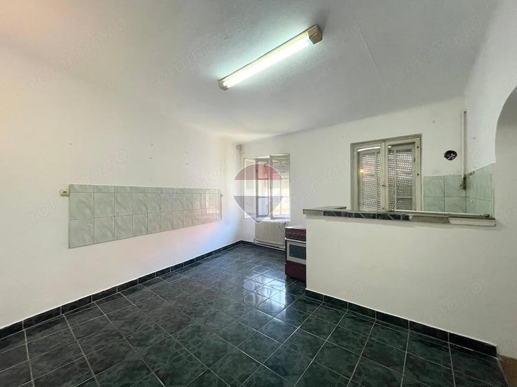 Casa cu 3 camere de vanzare in zona centrala comison 0% + garaj - 19