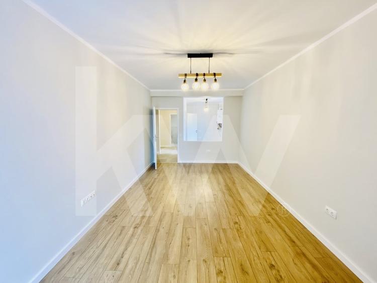Apartament cu 3 camere decomandat în Exterior Vest
