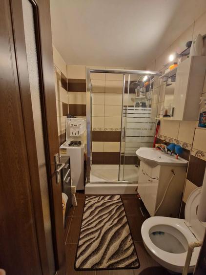 Apartament cu 2 camere decomandat, mobilat în Între Lacuri