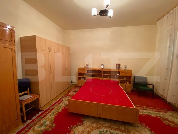 Casă individuală cu 7 camere cu Canalizare în Iosefin