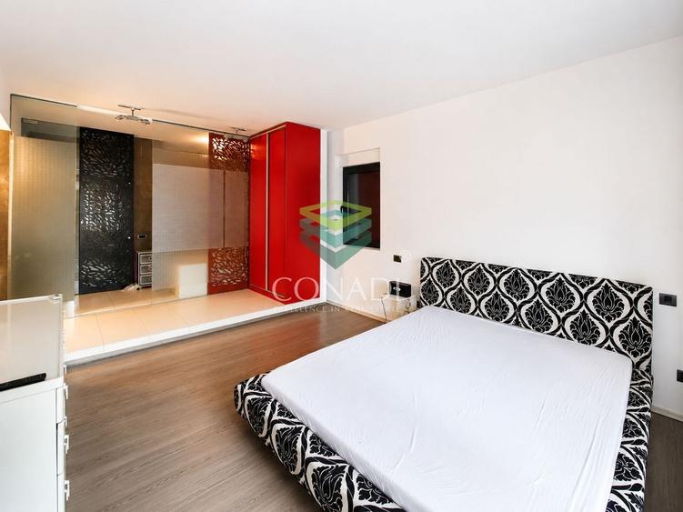 Apartament cu 3 camere decomandat, mobilat în Polonă