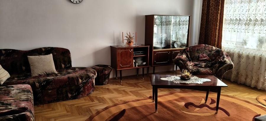 Apartament cu 3 camere decomandat în Scriitorilor