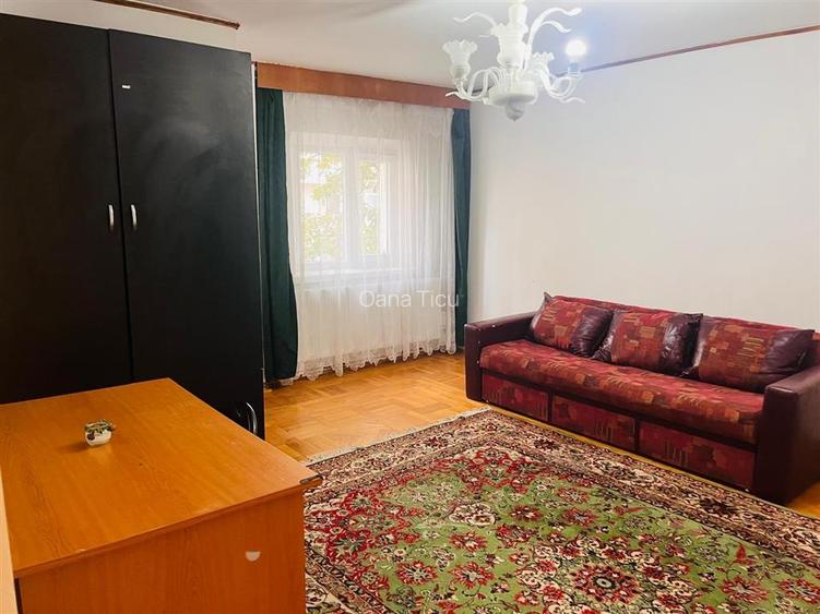 Apartament central, 2 camere, spatios si luminos – zona Piata Mare