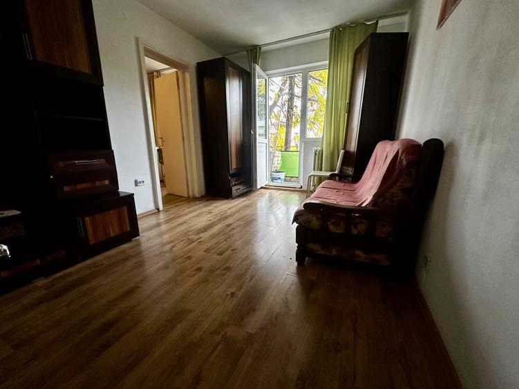 Apartament cu 2 camere semidecomandat, mobilat în Șagului
