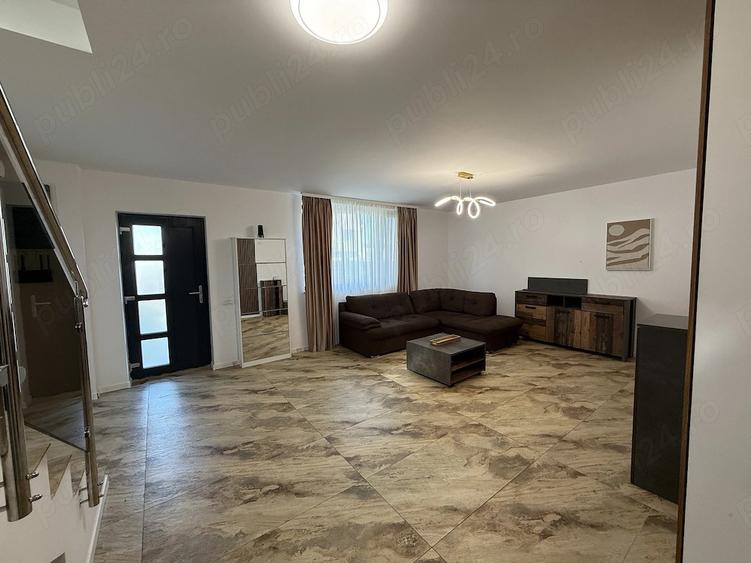 Casă cu Teren 250 Mp în Craiovei