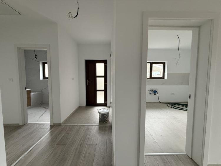 Duplex cu 3 camere cu Teren 300 Mp în Calea Urseni