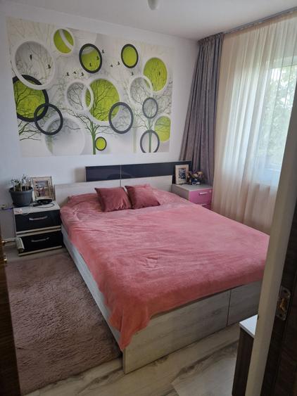 Apartament cu 2 camere decomandat în Vest