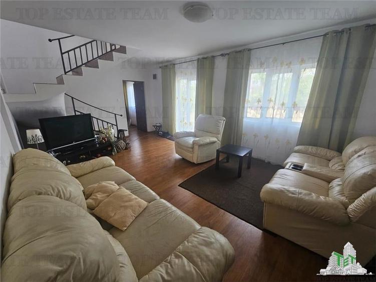 Casă individuală cu 5 camere cu Teren 2518 Mp în Bulbucata