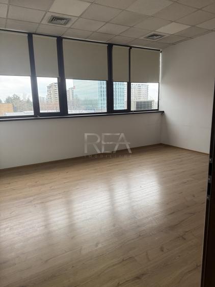 Spațiu industrial, de 1,680 mp, în P-ța Leul