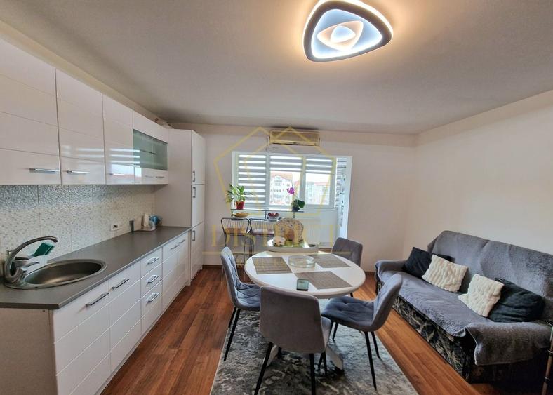 Apartament cu 3 camere semidecomandat, mobilat în Șagului
