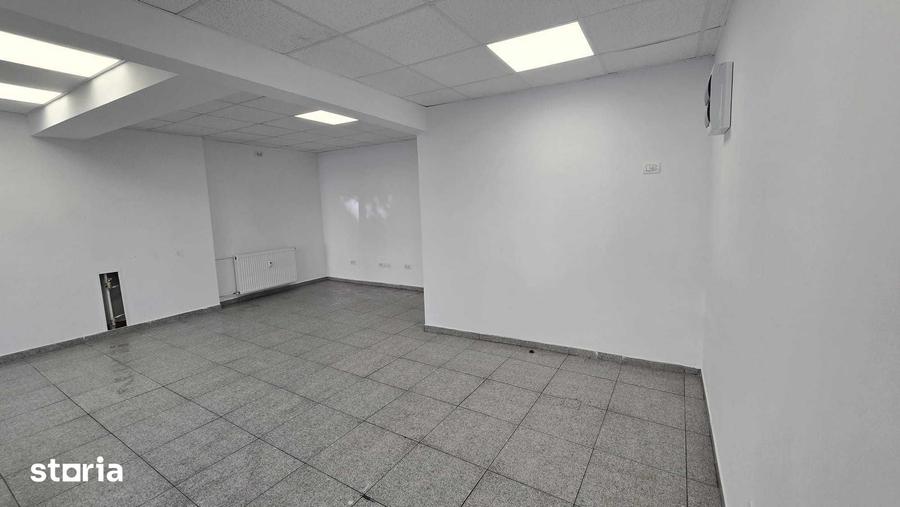 Spațiu comercial, de 37 mp, în Decebal