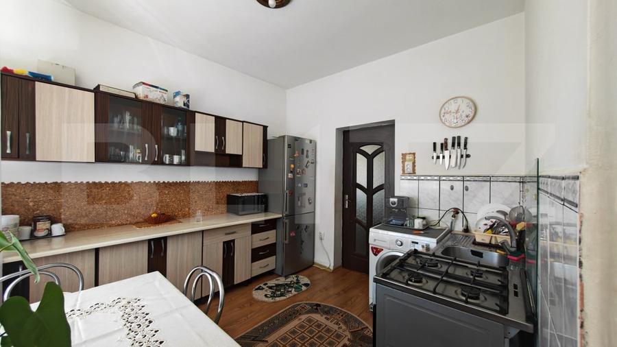 Apartament cu 2 camere,semidecomandat ,zona Rogerius - 6