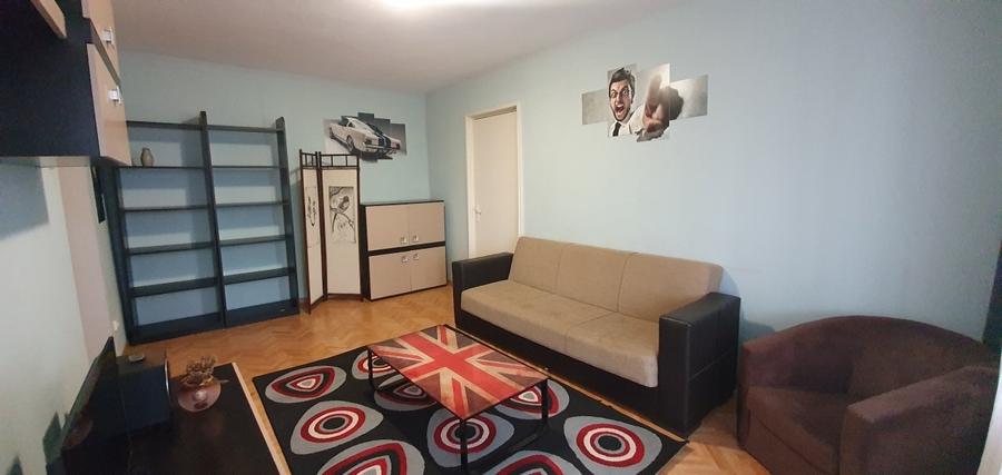 Apartament cu 2 camere semidecomandat, mobilat în Tătărași