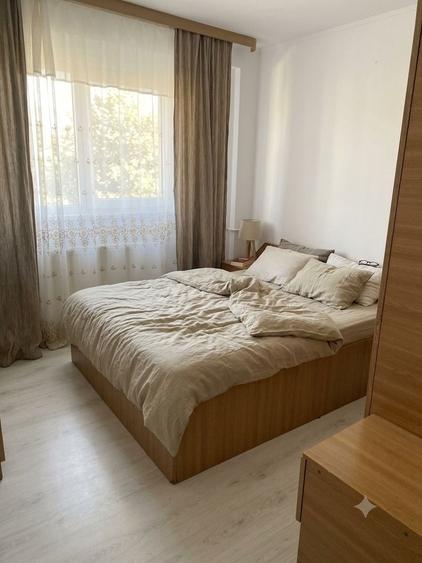 Apartament cu 2 camere decomandat în Drumul Taberei