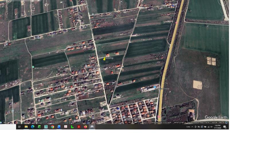 Teren Construcții intravilan de 350 mp, în Lazu