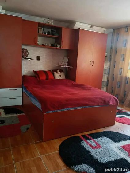 Casă cu 3 camere în Bărbătești