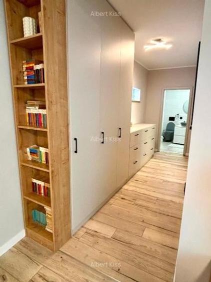 Apartament cu 3 camere decomandat, mobilat în Romană