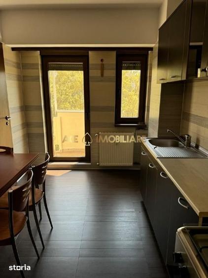 Apartament cu 3 camere, mobilat în Centrul Civic