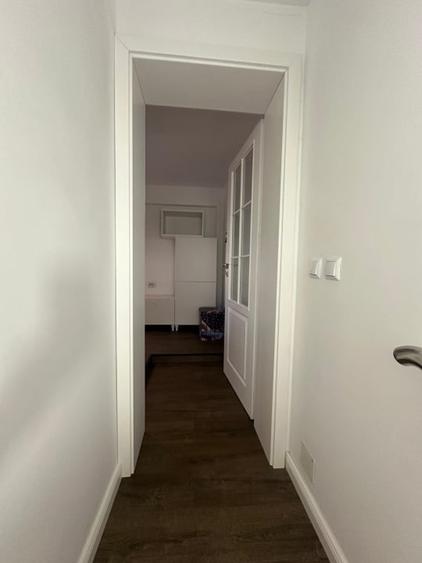 Apartament cu 2 camere semidecomandat, mobilat în Central