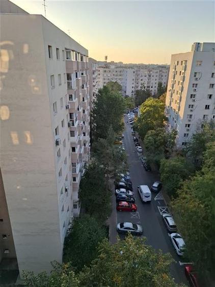 Apartament cu 2 camere decomandat în 1 Decembrie 1918