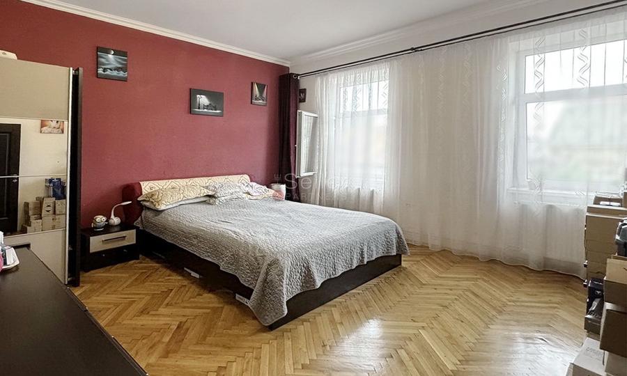 Apartament cu 2 camere semidecomandat, mobilat în Brașovul Vechi