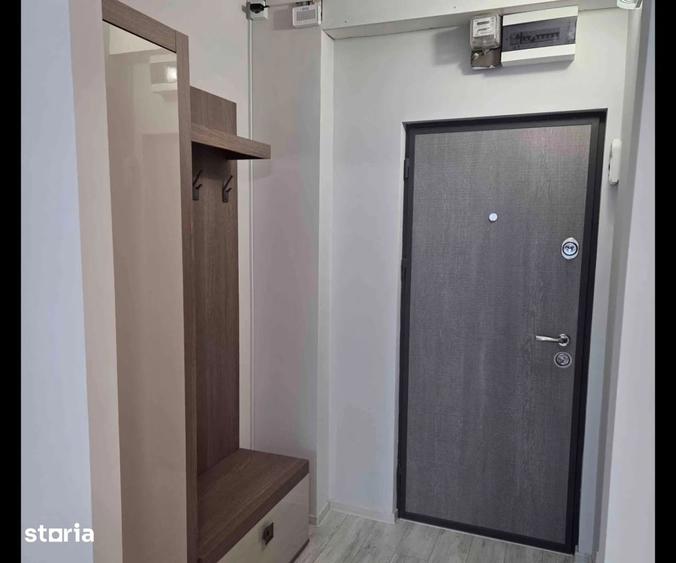 Garsoniera la cheie, etaj intermediar, zona strazii BUCEGI - 8