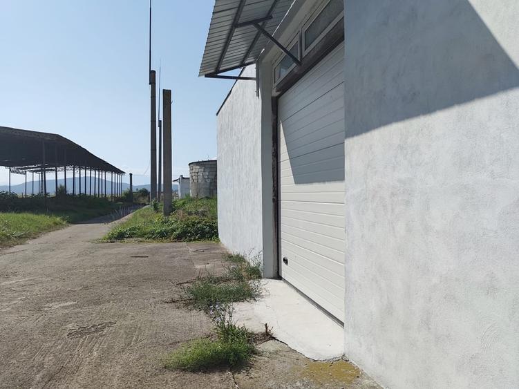 Spațiu industrial, de 1,200 mp, în Bod